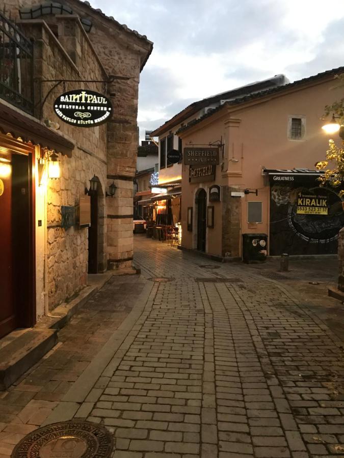 Gagarin Pub & Hotel Antália Exterior foto